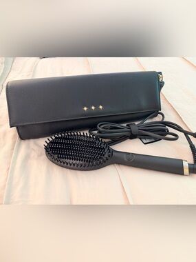 ghd Glide Professional Smoothing Hit Brush
